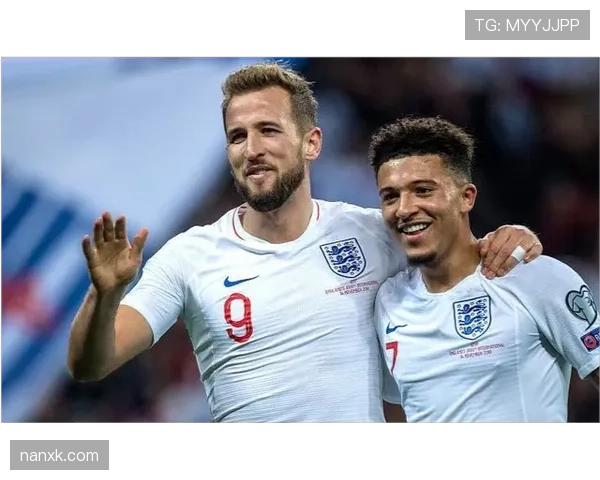 凯恩与卢卡库射门分布演变及其战术体系适配性分析